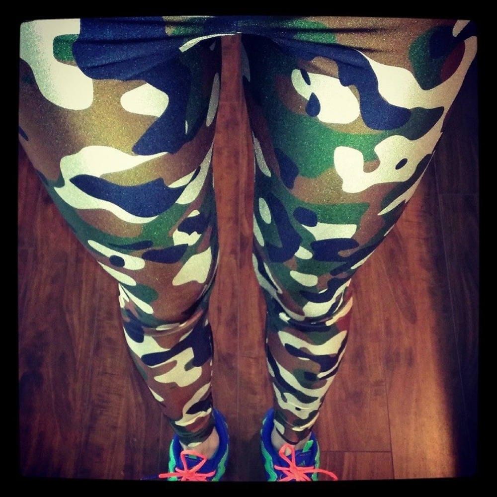 SOLD Black Milk Camo Leggings Small - Picture 2 of 3